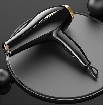 Barbeiro secador de cabelo com proteção contra sobreaquecimento e fonte de energia elétrica