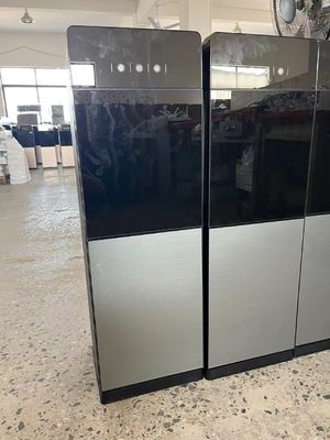 Instalação de stand Dispensador de água quente fria quente com fechadura de segurança para escritório em casa